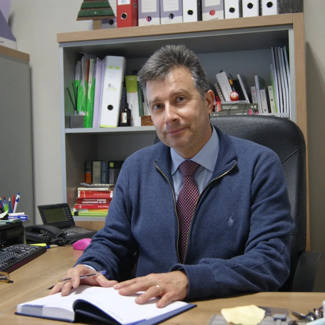 Retrato de Javier Cruz, abogado en Globalway Abogados